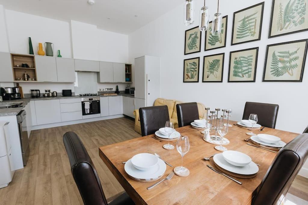 Bobbin Row - Grade 2 Listed Property With A Beautiful Design With Access To Leeds 리즈 외부 사진