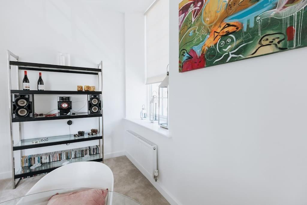 Bobbin Row - Grade 2 Listed Property With A Beautiful Design With Access To Leeds 리즈 외부 사진